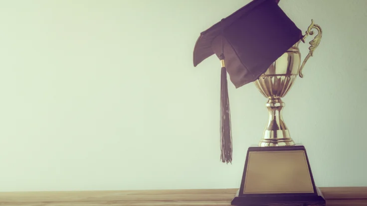 When and How to Add the Dean's List to Your Resume